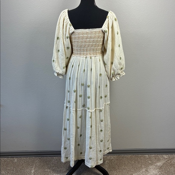Free People Dahlia Maxi Dress Cream/Green Floral Embroidered 3/4 Puff Sleeves M - Picture 6 of 11